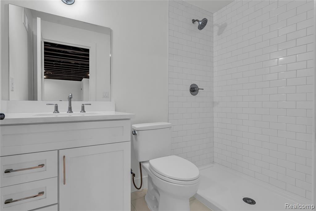 1746 Fischer Street, Detroit, MI 48214 — Photo 21