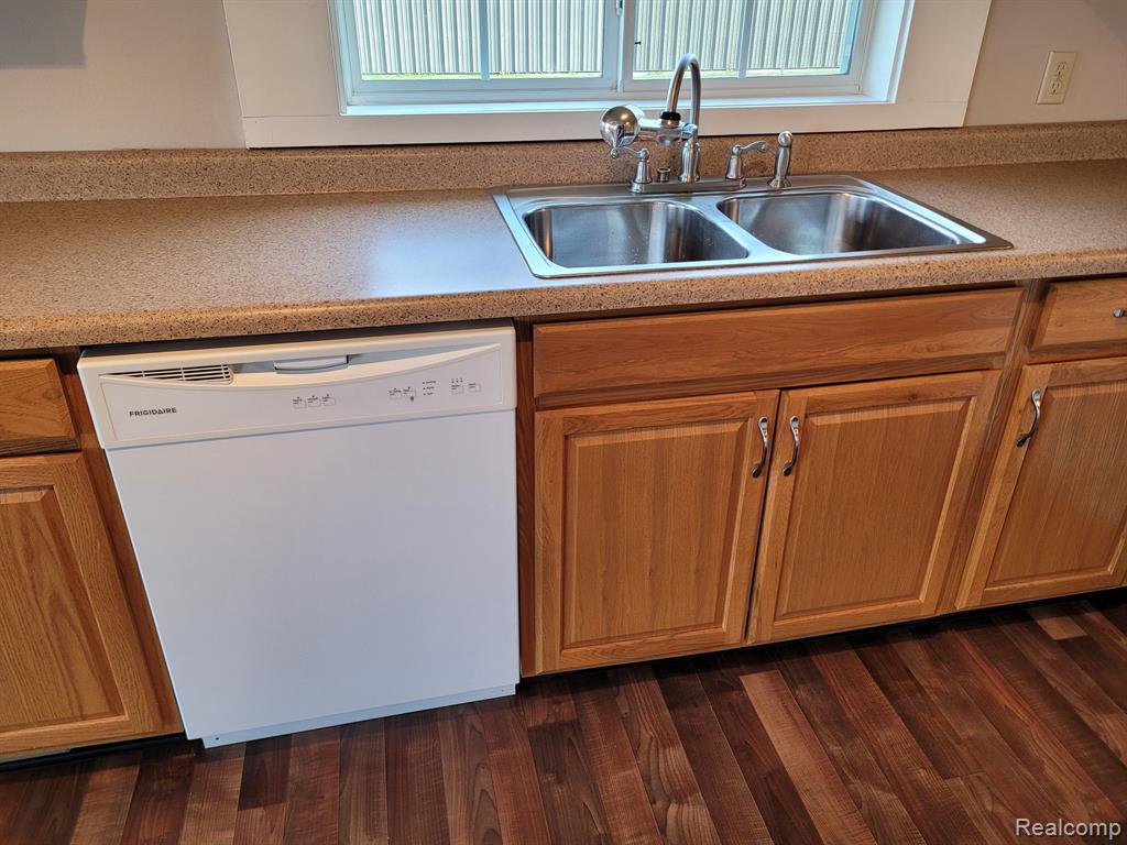 1299 SAND BEACH Road, Bad Axe, MI 48413 — Photo 7