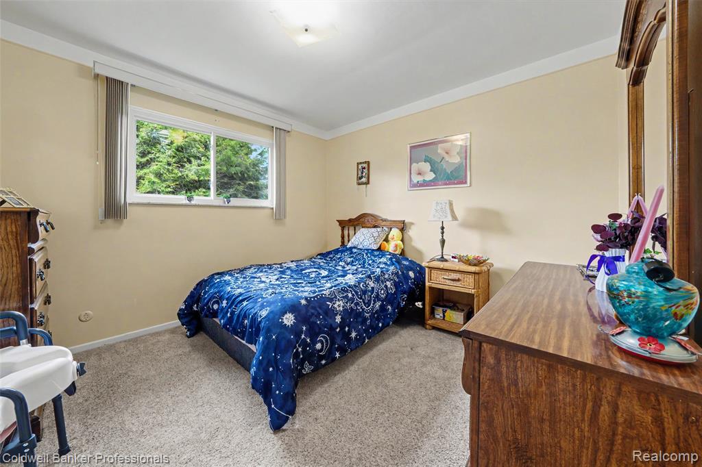23305 N Rosedale Court, Saint Clair Shores, MI 48080 — Photo 21