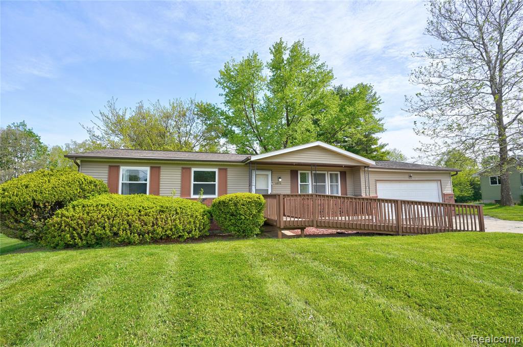 4064 Sheraton Drive, Flint, MI 48532 — Photo 2