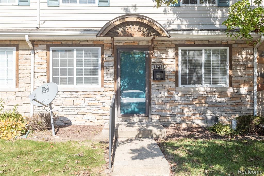 16251 TERRACE VILLAGE Drive, Taylor, MI 48180 — Photo 3