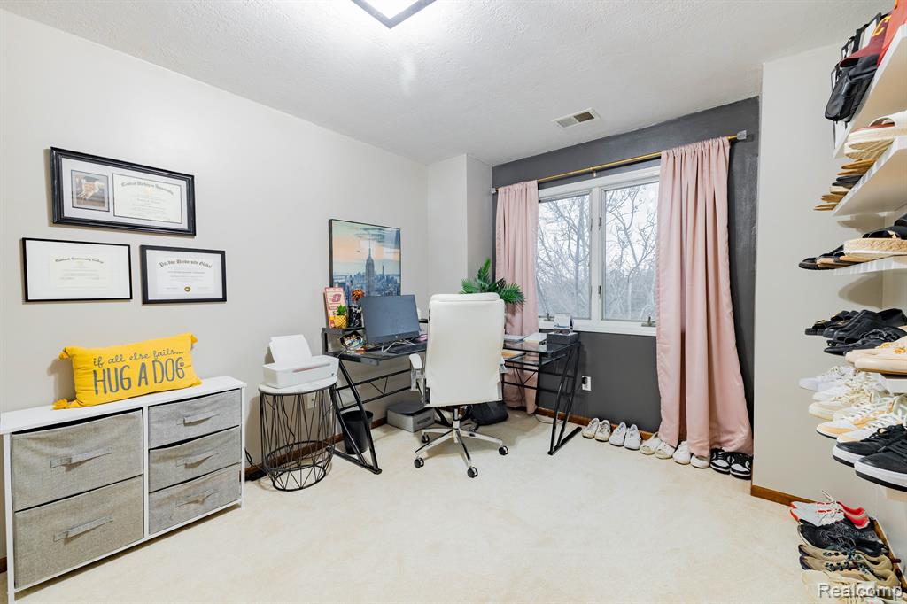 1305 HARBOUR Drive, 13, Trenton, MI 48183 — Photo 27
