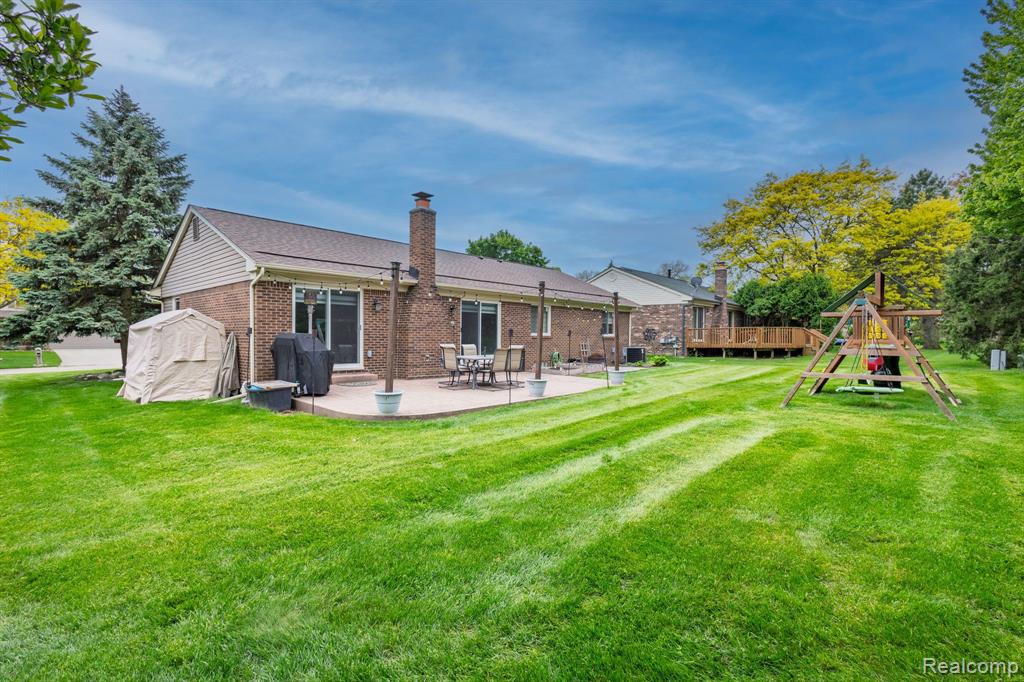 682 LOCKPORT Road, Rochester, MI 48307 — Photo 28