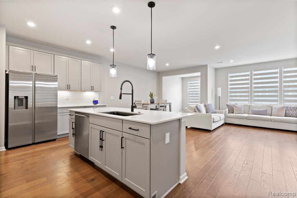 4867 GLENORA Drive, Lake Orion, MI — Photo 5