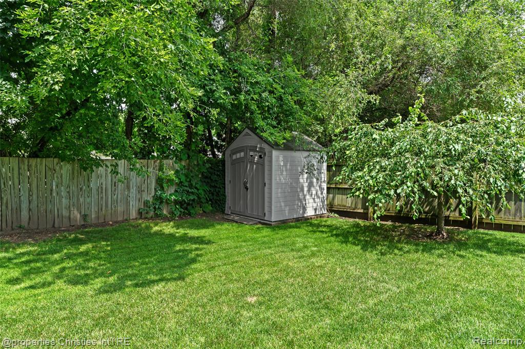 47242 Marina Drive, Belleville, MI 48111 — Photo 28