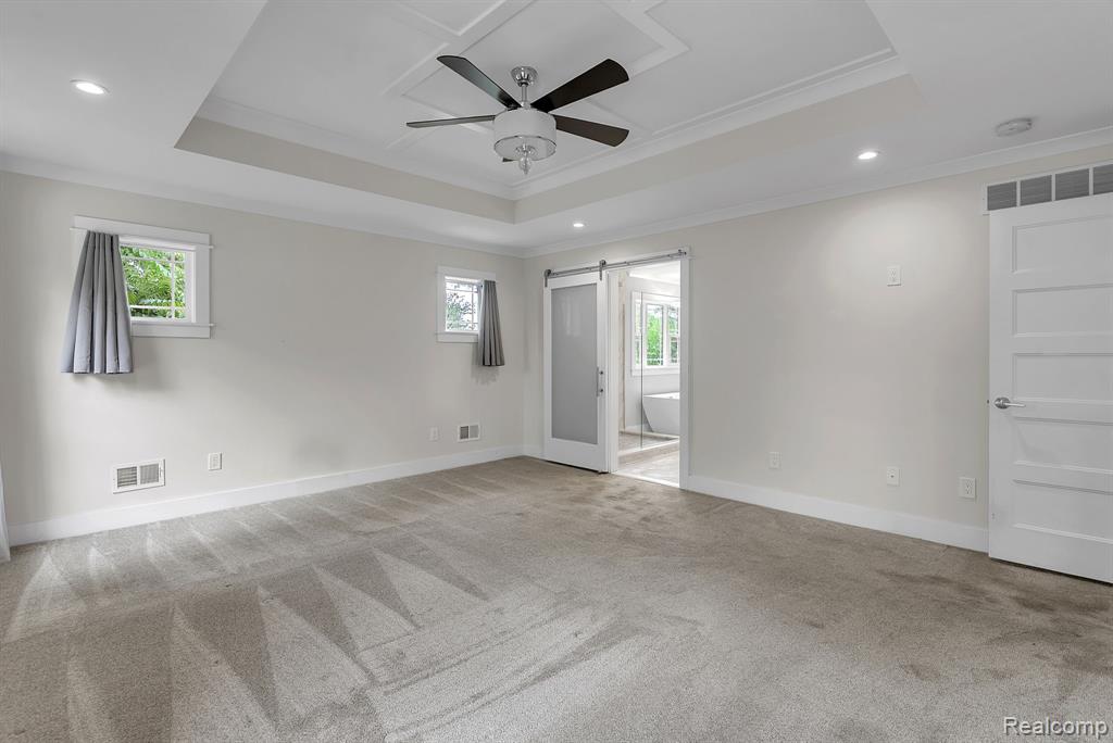 423 Woodlawn Ave, Royal Oak, MI 48073 — Photo 20