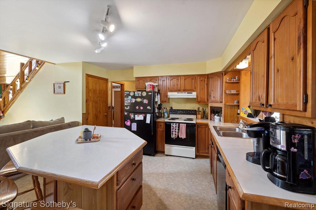 22495 24 MILE Road, Macomb, MI 48042 — Photo 11