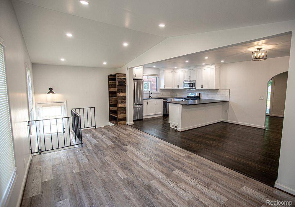 409 BALDWIN Avenue, Royal Oak, MI 48067 — Photo 4