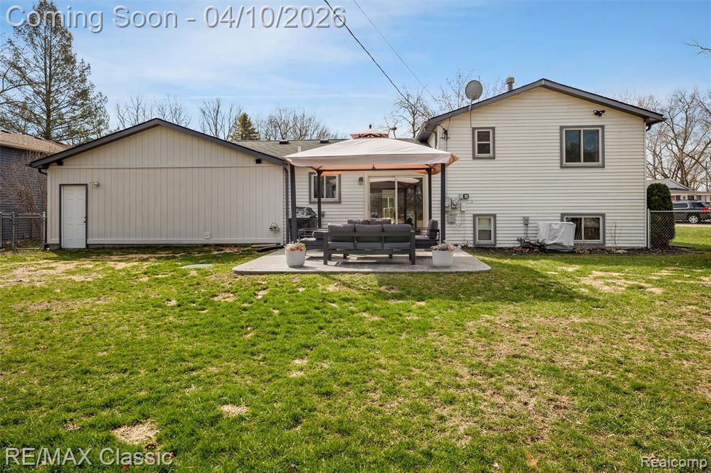 484 W Beechdale Street, Commerce Twp, MI 48382 — Photo 30