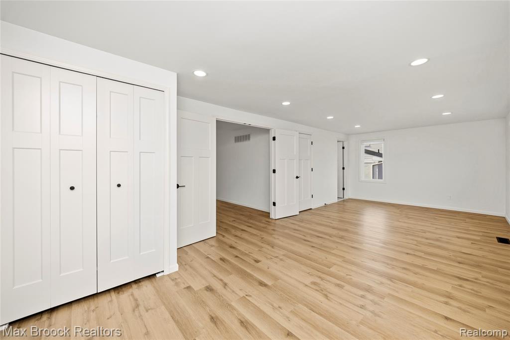 5316 CENTERBROOK Drive, West Bloomfield, MI — Photo 49