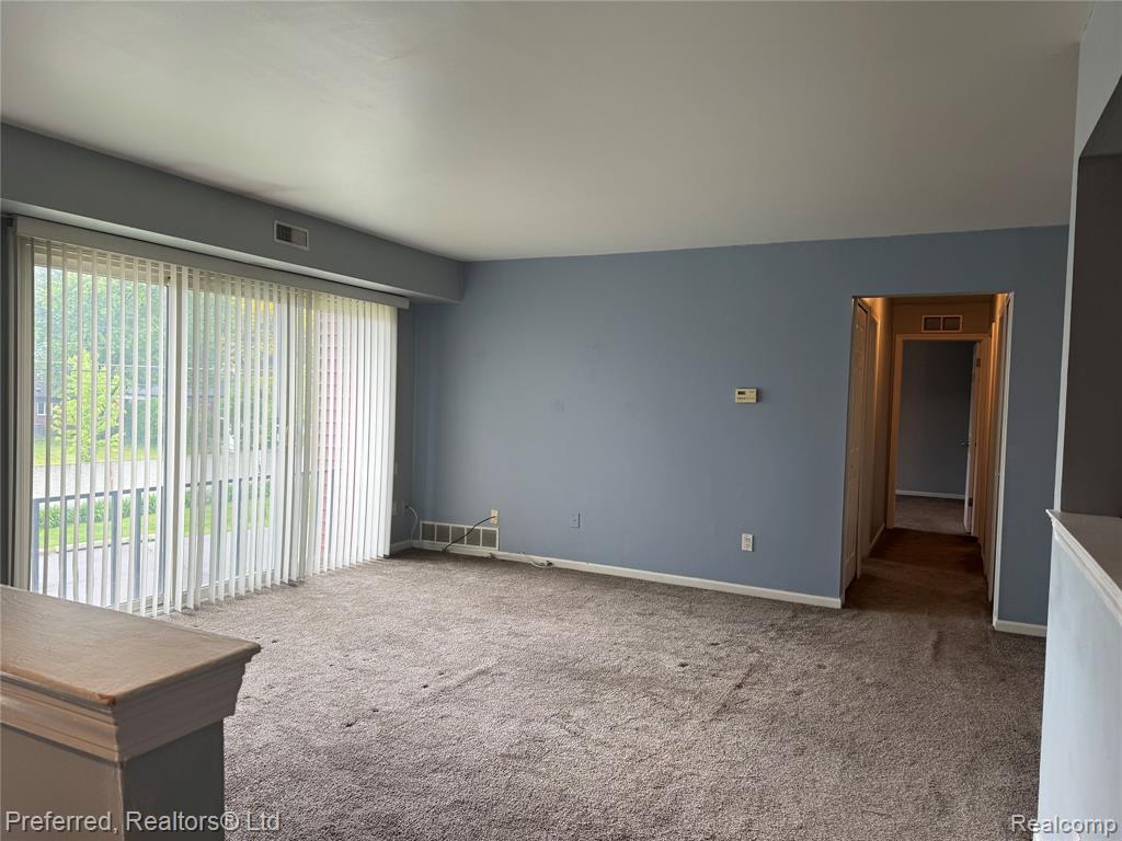 706 Sunset Lane, 63, Saint Clair Shores, MI 48082 — Photo 4