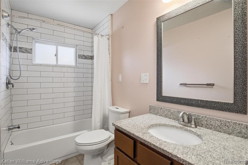 7435 Lathers Street, Westland, MI — Photo 19