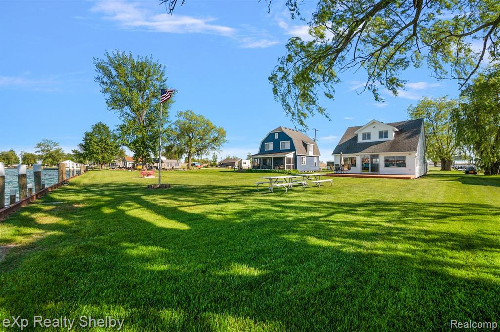 8395 N Channel - Harsens Island, Clay, MI 48001 — Photo 46