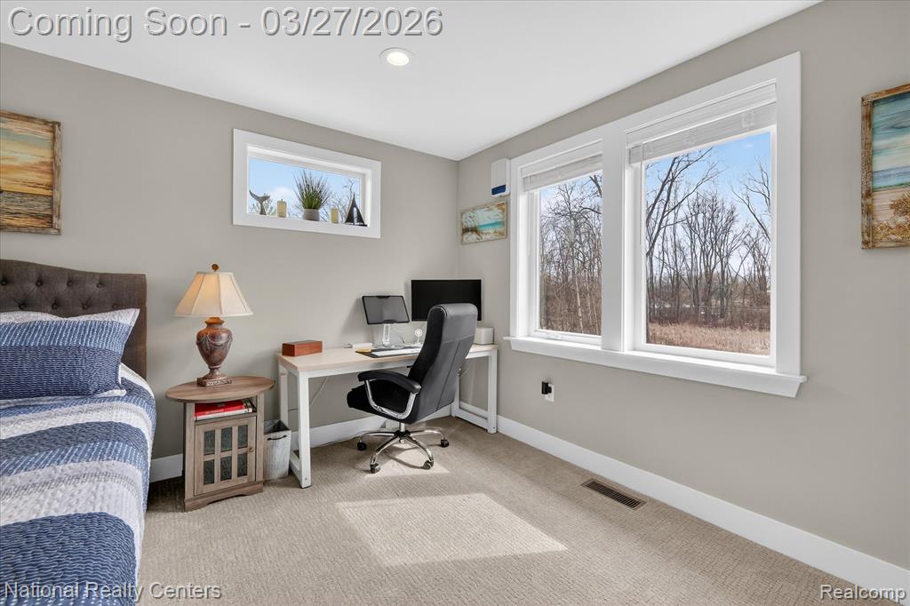 946 Dunreath Street, Wolverine Lake, MI 48390 — Photo 26