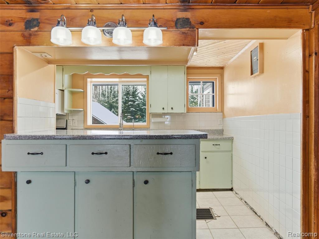 2098 Dunwoodie Street, Ortonville, MI 48462 — Photo 17