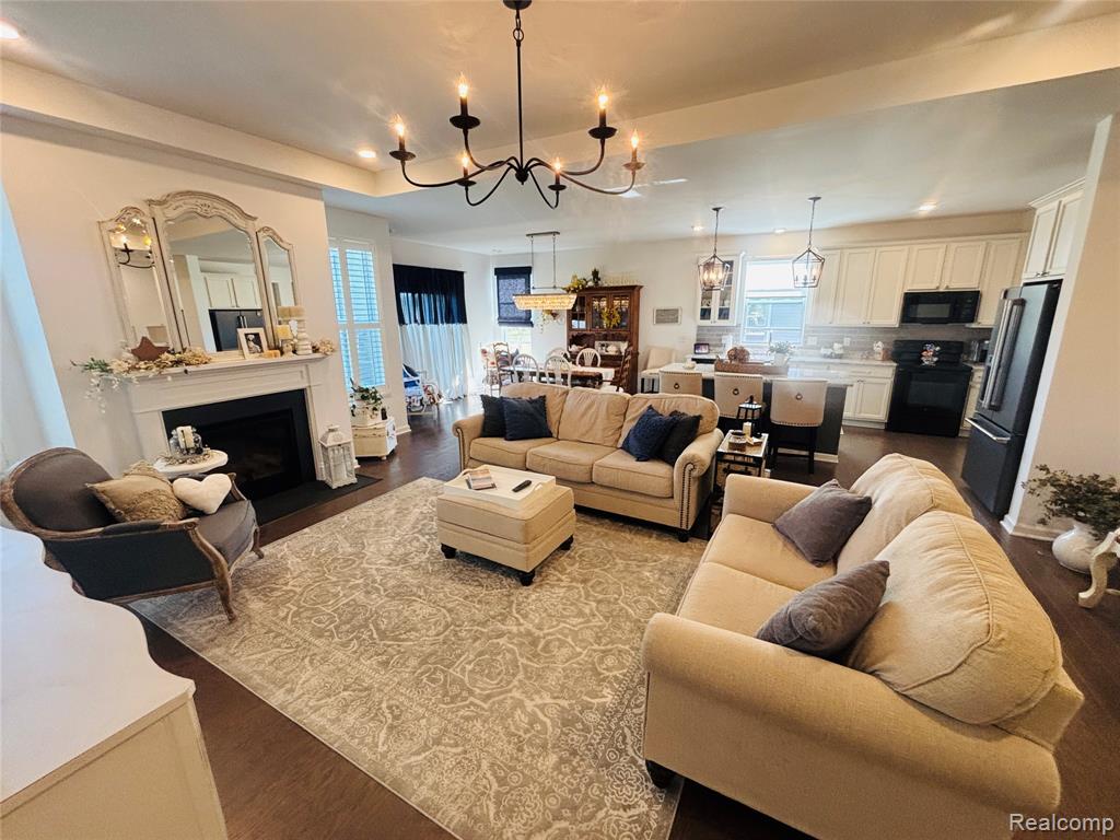 8215 Carston Lane Lane, Green Oak, MI 48116 — Photo 22