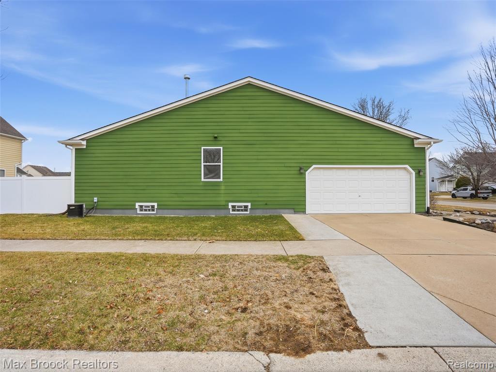 57103 Decora Park Boulevard, New Haven, MI 48048 — Photo 39