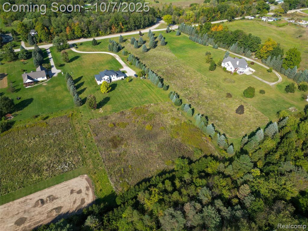 8660 Spicer Road, Brighton, MI 48116 — Photo 40