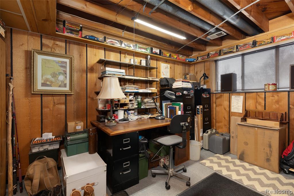 9801 Gibbs Road, Clarkston, MI 48348 — Photo 28