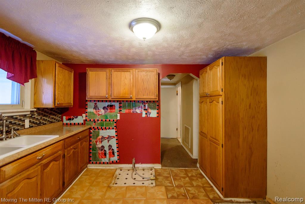6198 Princess Street, Taylor, MI 48180 — Photo 9