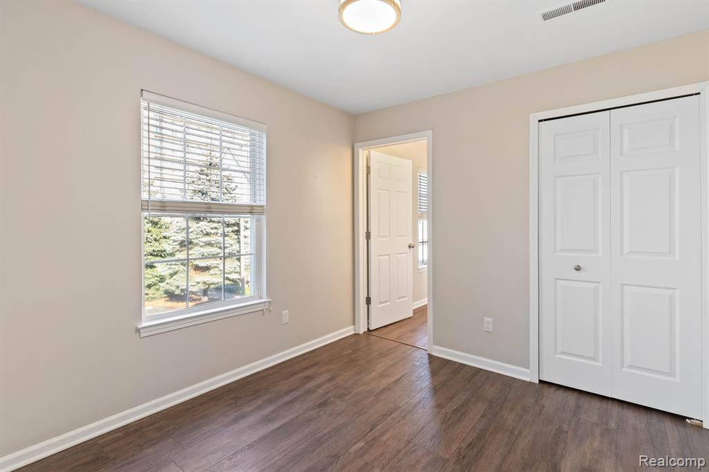 890 Lothrop Road, Detroit, MI 48202 — Photo 11