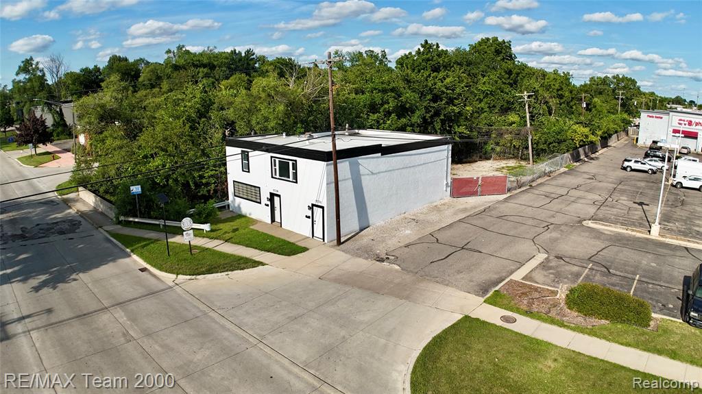5729 S Beech Daly Street, Dearborn Heights, MI 48125 — front exterior