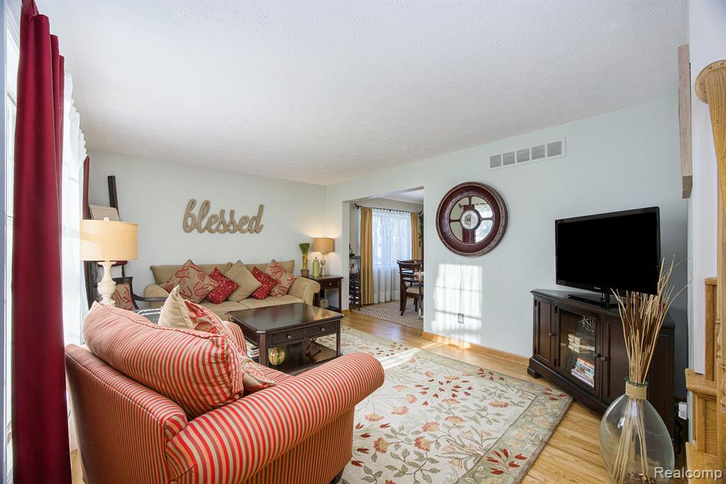 4151 Cambridge Crescent Drive, Troy, MI 48085 — Photo 5