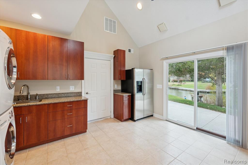 275 Harvard Drive, Howell, MI 48843 — Photo 42