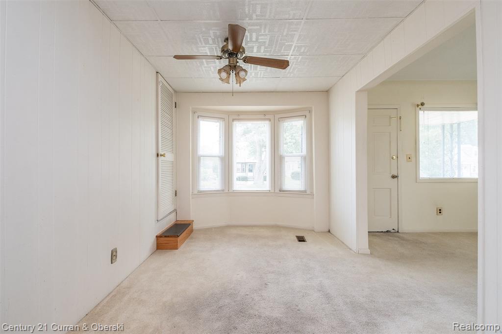 9663 Columbia, Redford, MI 48239 — Photo 9