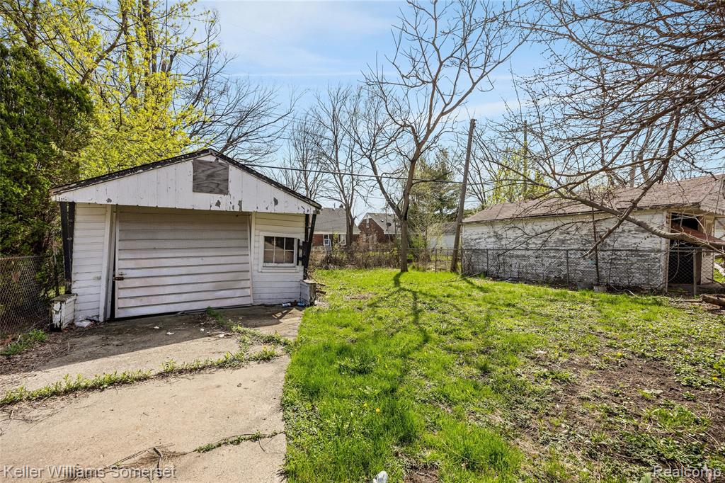 16260 Collingham Drive, Detroit, MI 48205 — Photo 21