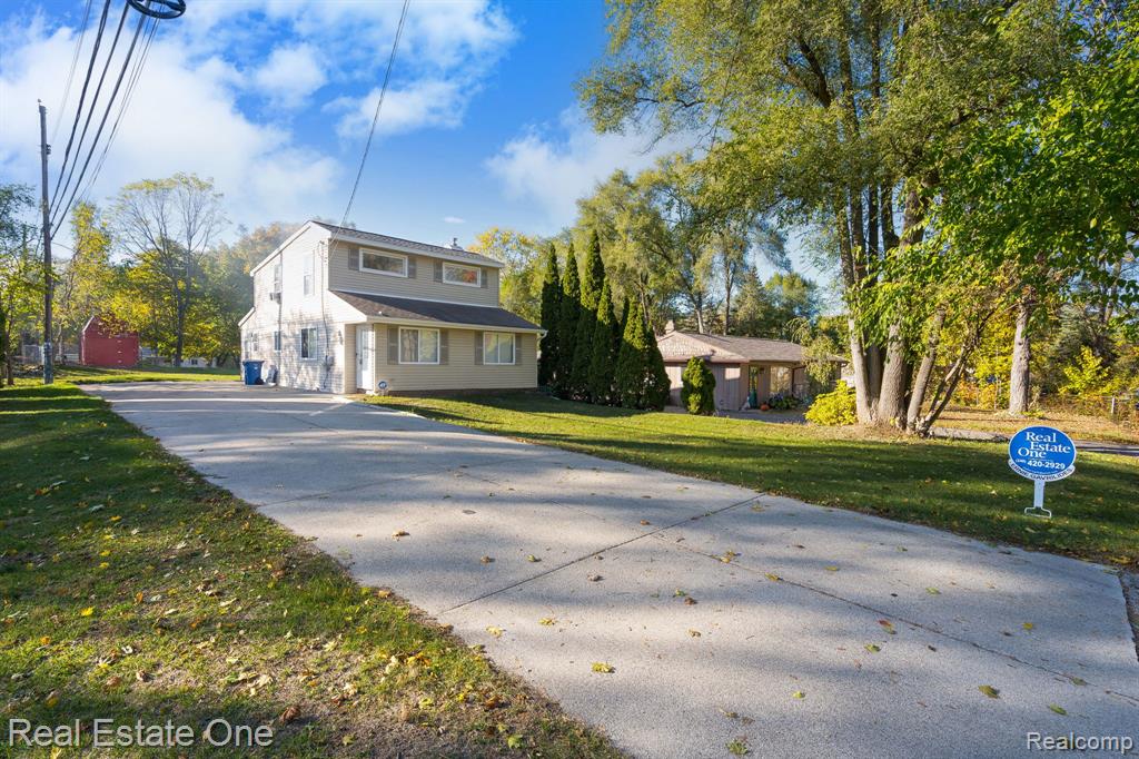 4281 Marcus Road, Waterford, MI 48329 — front exterior