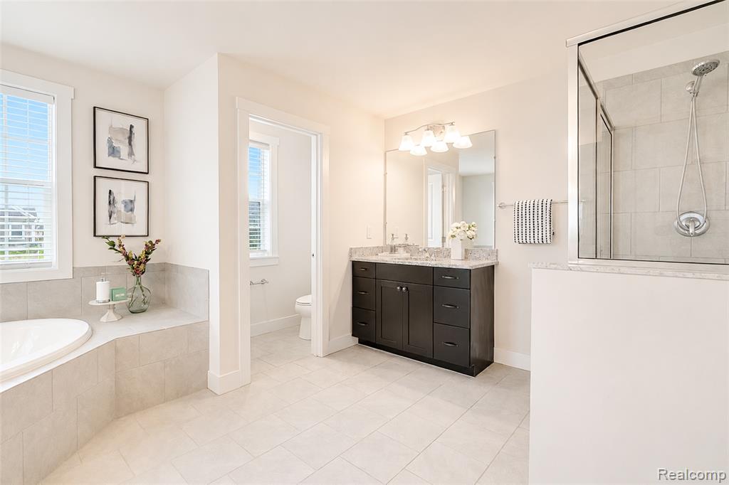 51040 Woodford Drive, Canton, MI 48188 — Photo 45