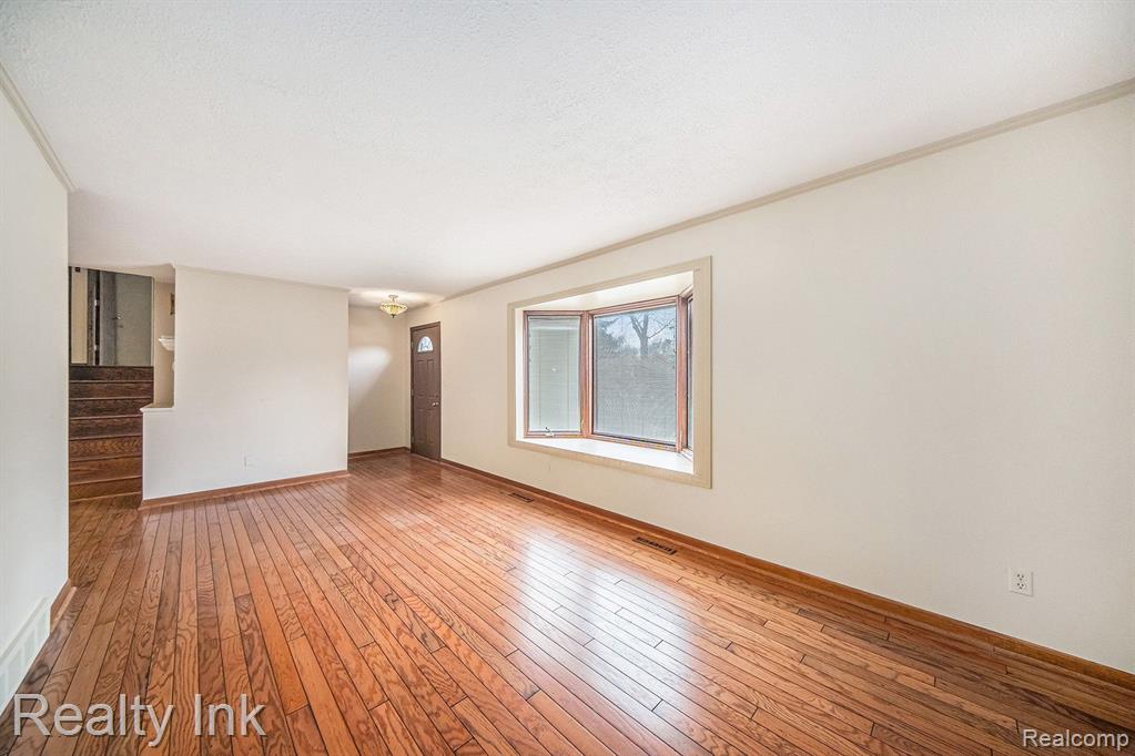 46585 MABEN Road, Canton, MI 48187 — Photo 3