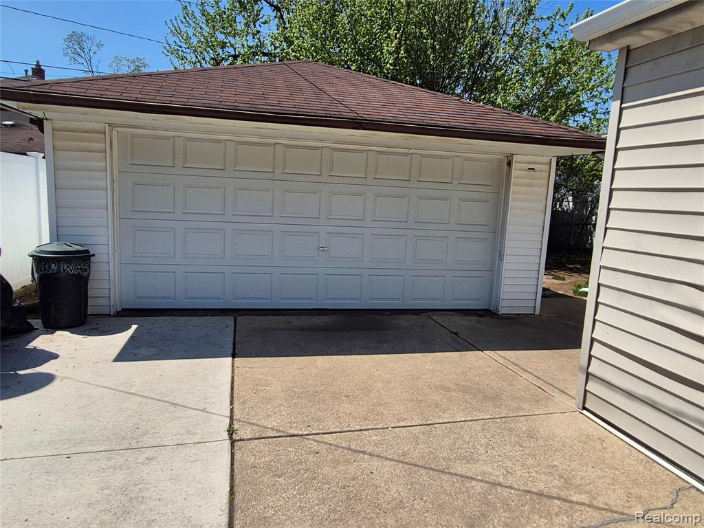 18570 Matthews Street, Riverview, MI 48193 — Photo 4