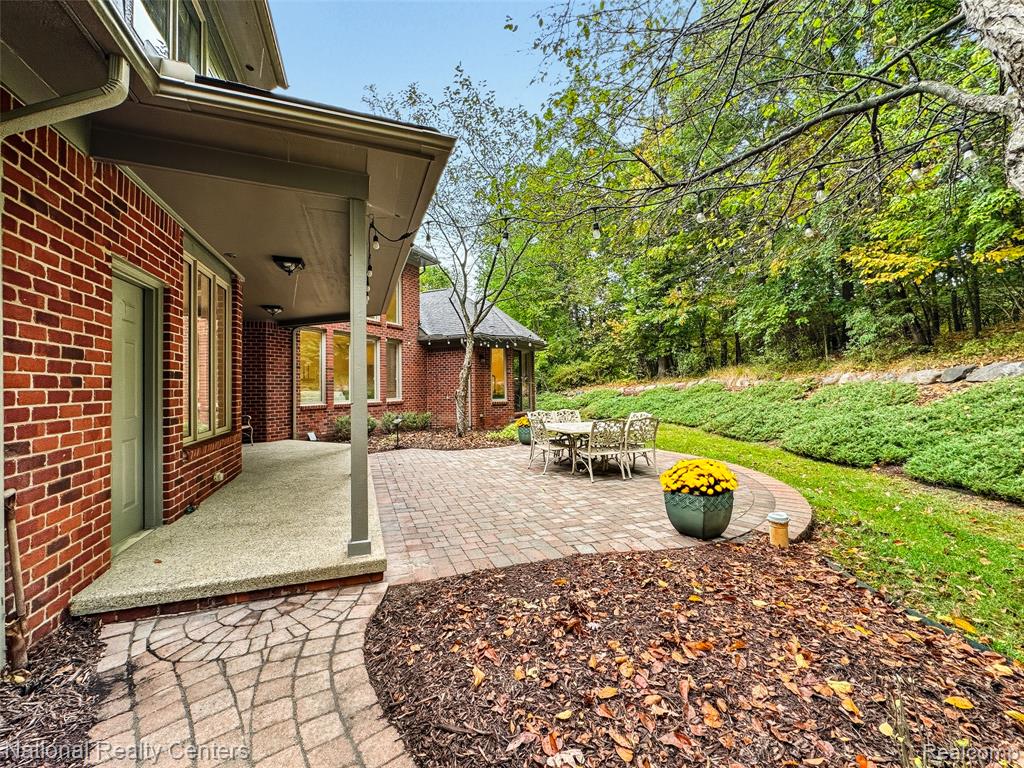 5010 Forest Valley Drive, Clarkston, MI 48348 — Photo 76