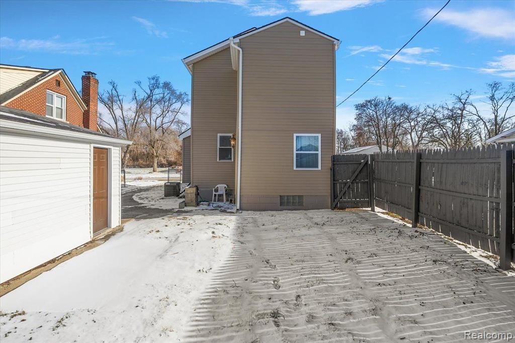 20817 Parkside Boulevard, Ferndale, MI 48220 — Photo 44