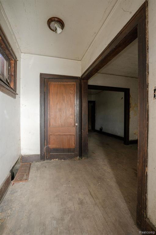 2574 Baldwin Street, Detroit, MI 48214 — Photo 2