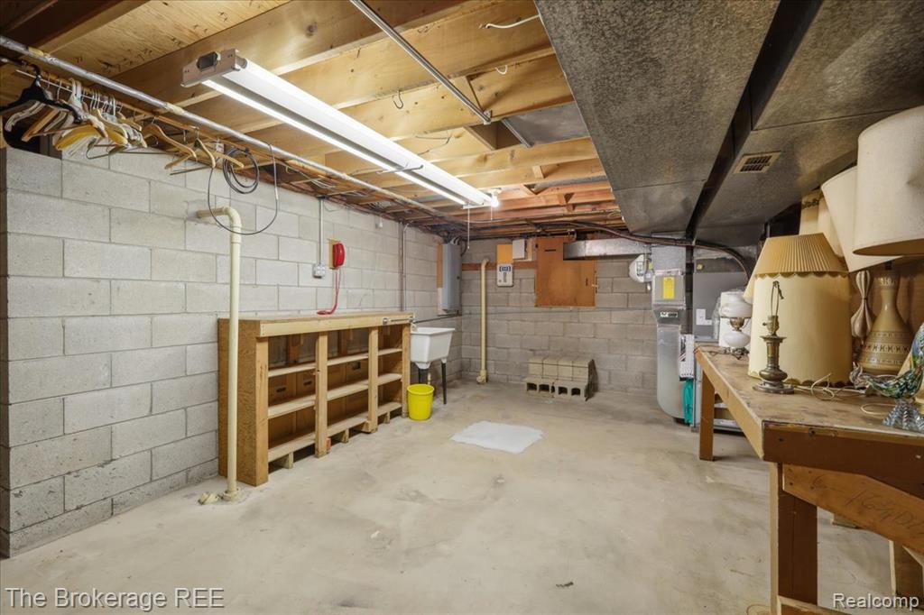 4375 Esta Drive, Flint, MI 48506 — Photo 45