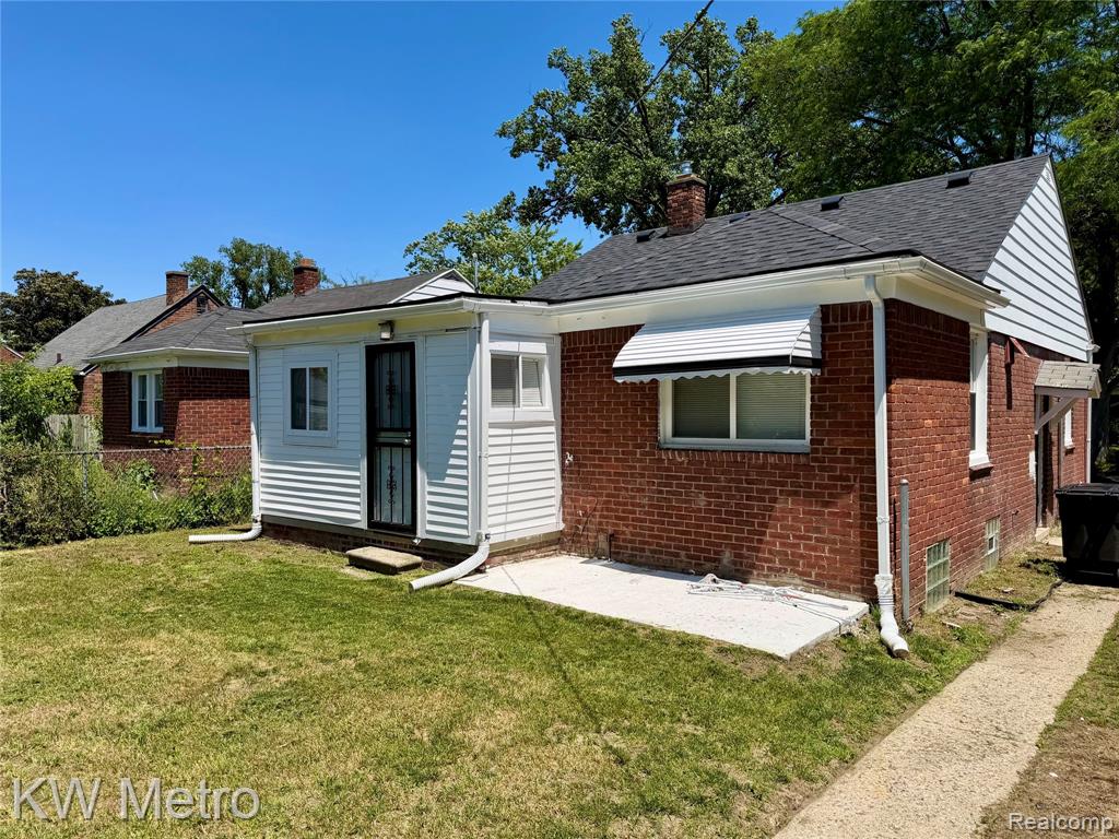 18911 Oakfield Street - Photo 3
