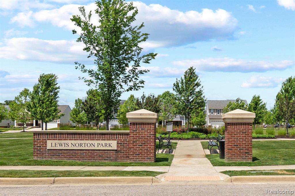 3276 Theodore E, 2, Wixom, MI 48393 — Photo 23