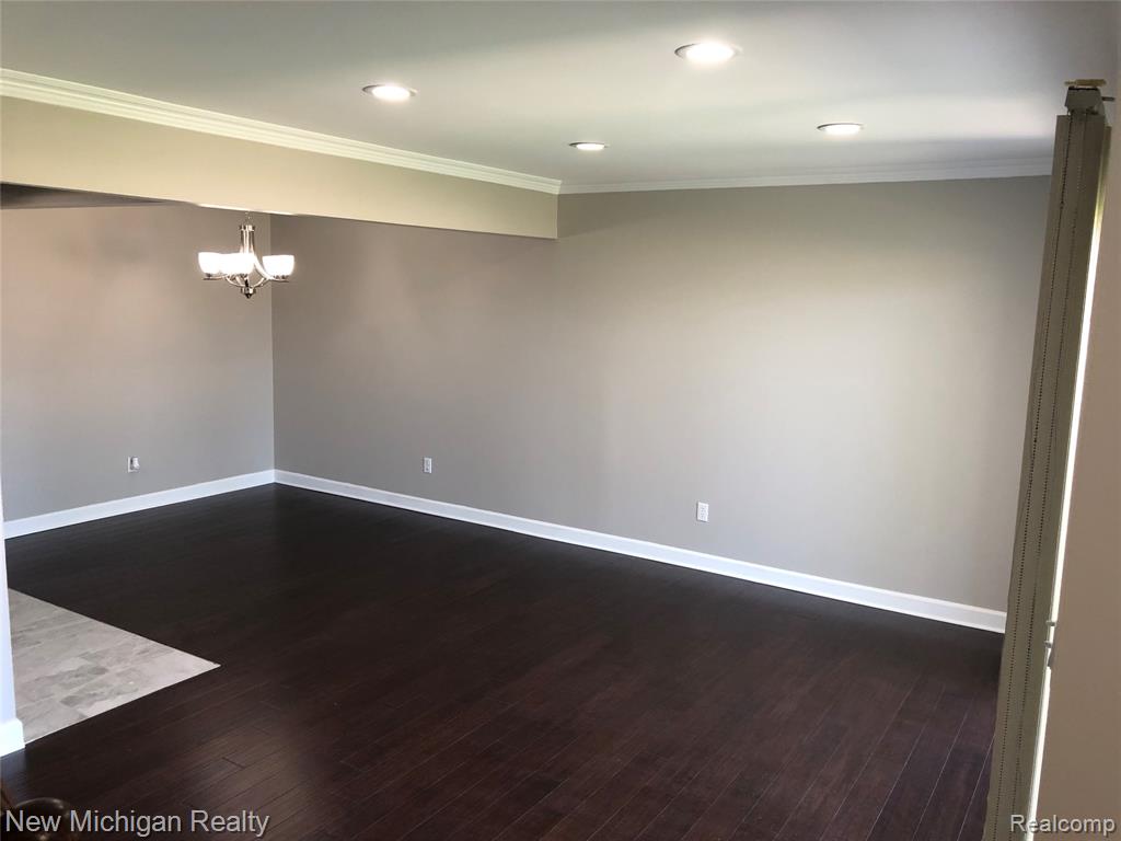 8201 Kennedy Circle, 4, Warren, MI 48093 — Photo 4