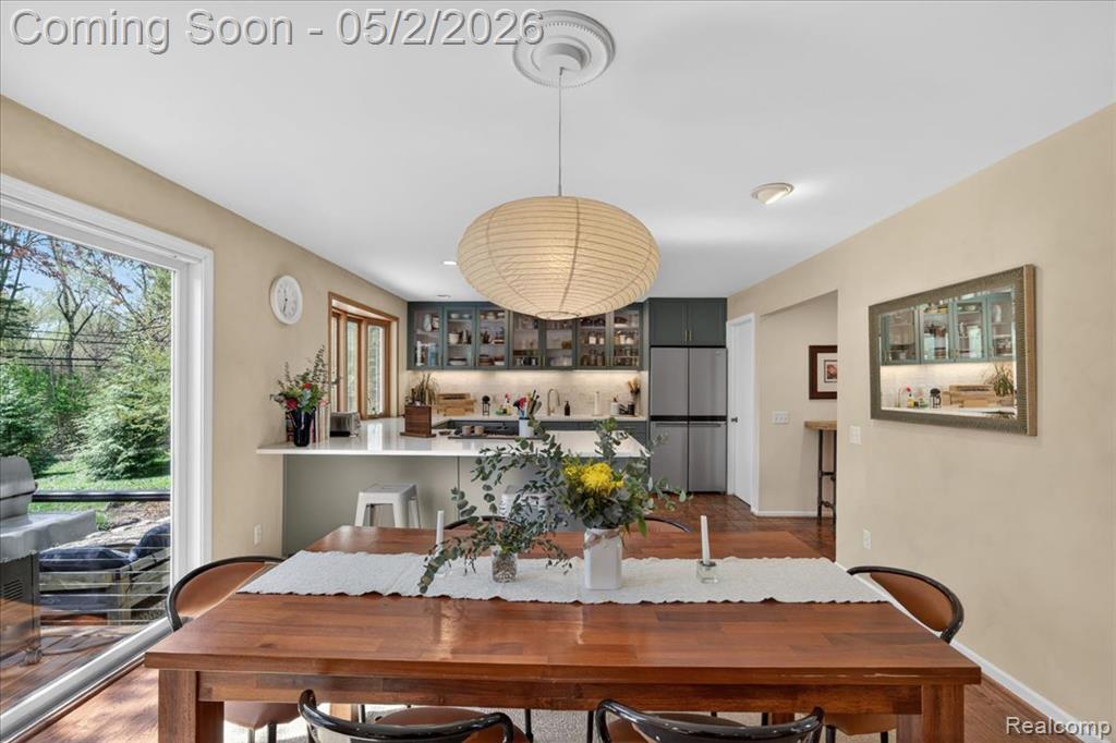 7025 Cedarbank Drive, West Bloomfield, MI 48324 — Photo 8