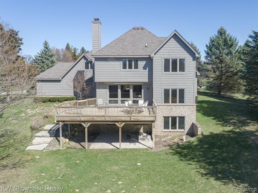 940 Dacea Court, White Lake, MI — Photo 3