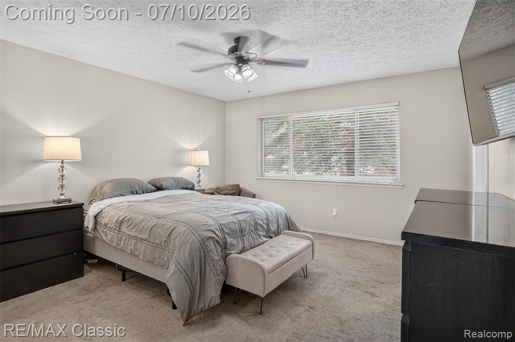 748 Randall Drive, Troy, MI 48085 — Photo 15