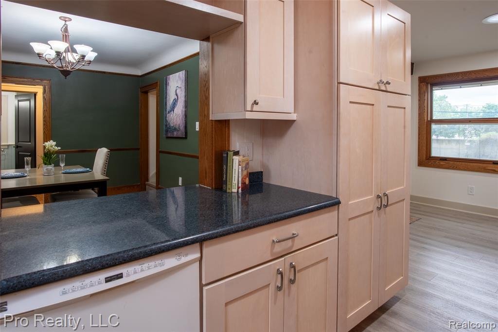 735 Withington Street, Ferndale, MI 48220 — Photo 18