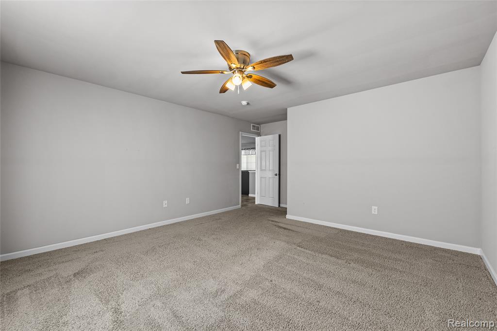 7158 Primrose Lane, Grand Blanc, MI 48439 — Photo 21