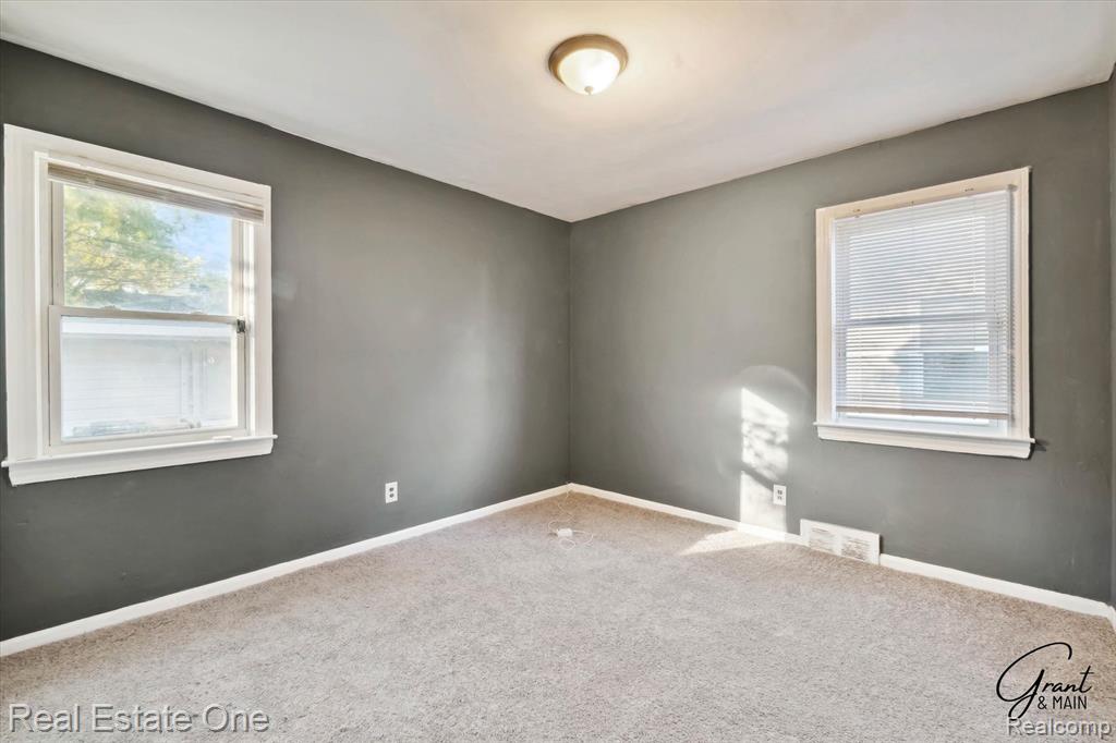 19439 W Chicago Street, Detroit, MI 48228 — Photo 26