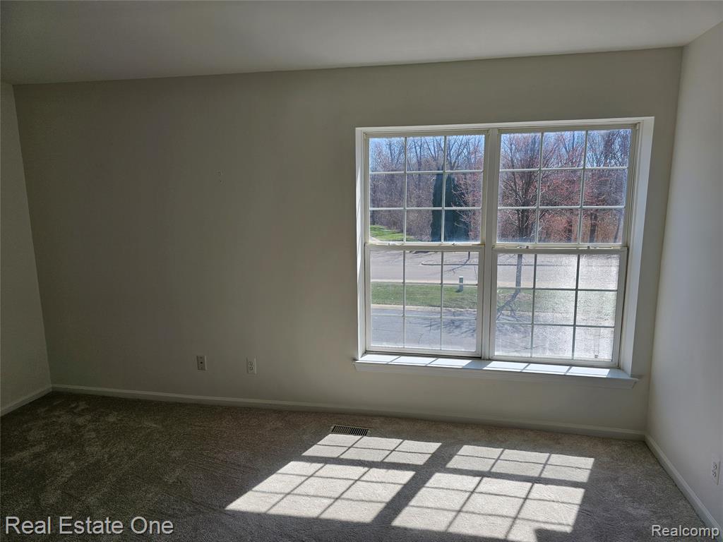 56401 Scotland Boulevard, Shelby Twp, MI 48316 — Photo 10