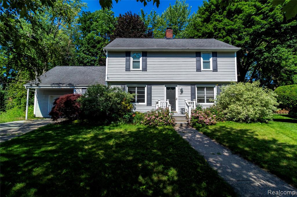 30 Brown Court, Midland, MI 48640