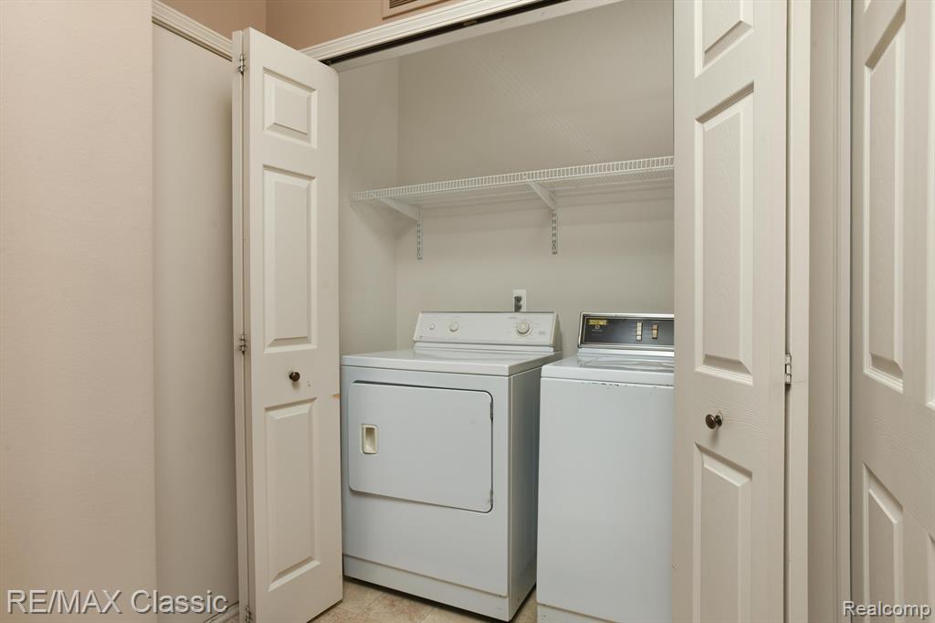 4221 BRIGHTON Lane, Canton, MI 48188 — Photo 17